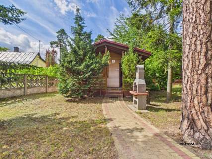 Urokliwa działka 530m2 z domkiem letniskowym w Garbatce-Letnisko