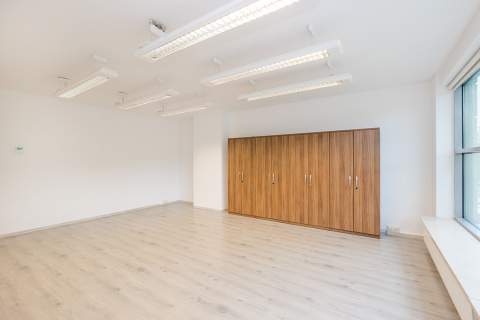 Nowoczesne biuro w Wiślane Ogrody 40 stanowisk Patio