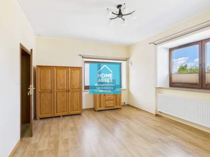 Obiekt komercyjny 437 m na działce 2226 m2