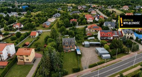 Funkcjonalny dom na 11 Listopada w Staszowie
