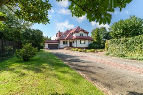 Dwupokoleniowy, Kampinos, działka do podziału