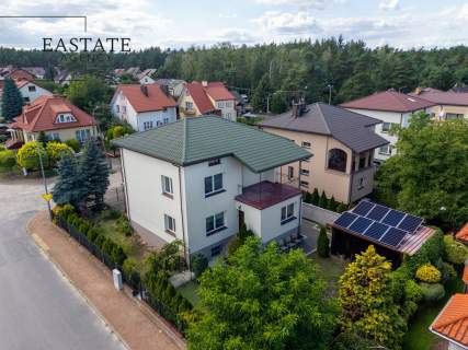Dom wolnostojący 200 m z fotowoltaiką i garażem