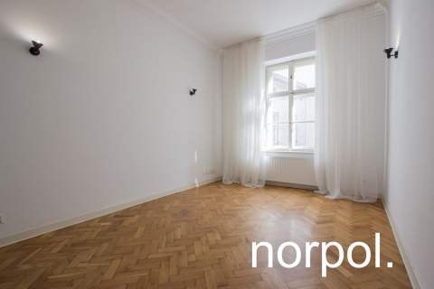 Mieszkanie 230m2, 6 pokoi, 3 łazienki, przy Plantach, Stare Miasto,...