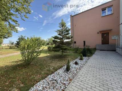 Ogród, garaże, 3 pokoje, bezczynszowe
