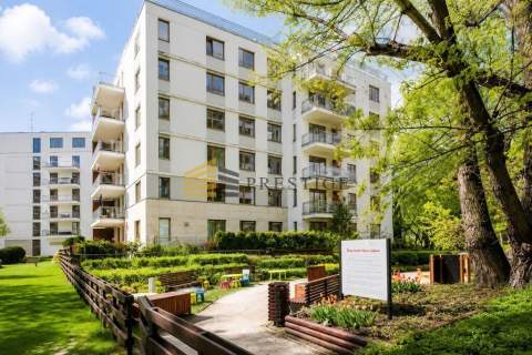 Klimatyzowany apartament z widokiem na park Patria