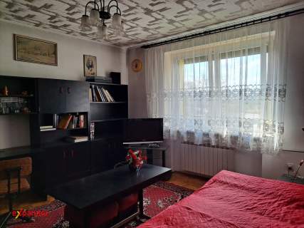Dom wolnostojący 198m2 w spokojnej okolicy z zadbaną działką