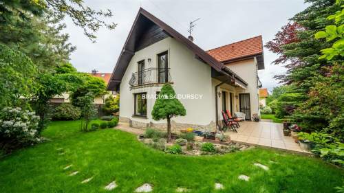 ZADBANY,WYSOKI STANDARD DOM OK 230 M2