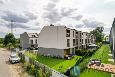 Nowoczesny segment 183 m2 garaż ogródek Łomianki