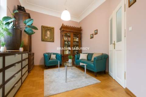 Dom z Dużym Ogrodem w Tyńcu Spokój Natury