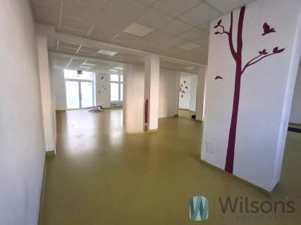 LOKAL PARTEROWY WOLA - 116 m - WITRYNA