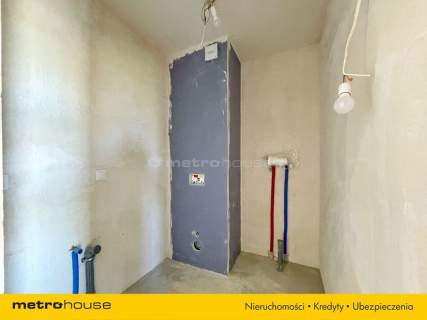 Nowe dwupoziomowe mieszkanie z balkonem.
