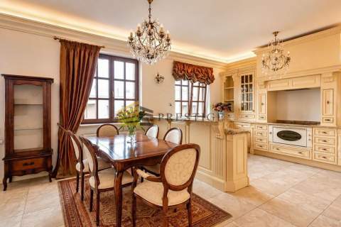 Luksusowy apartament w prestiżowej lokalizacji.