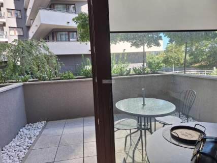 For Rent Now, zadbane i nowe mieszkanko jednopokojowe z balkonem