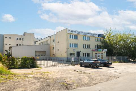 Biurowiec 2 Hale Plac - Nieruchomość inwestycyjna.