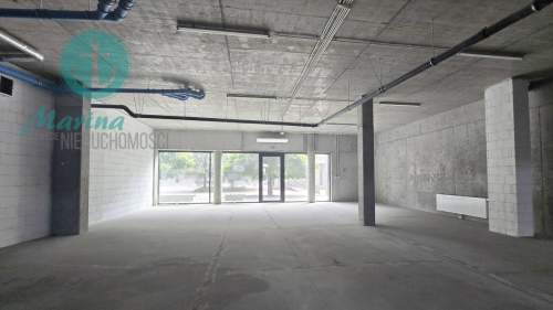 PARTEROWY LOKAL Z DUŻYMI WITRYNAMI GDYNIA CENTRUM