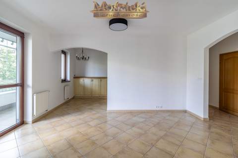 Sprzedaż 3 pokoje z loggią 28m Ogrody Kabackie