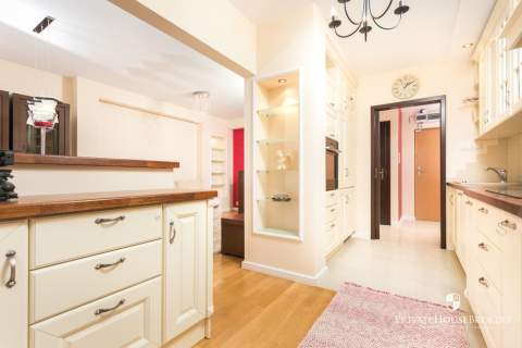 Reduta 9, 58m przestronne 2 pokoje z garderobą