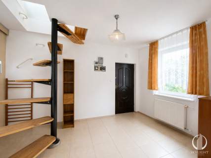 120 m, niezależne piętro domu, 4 pokoje, Bielany