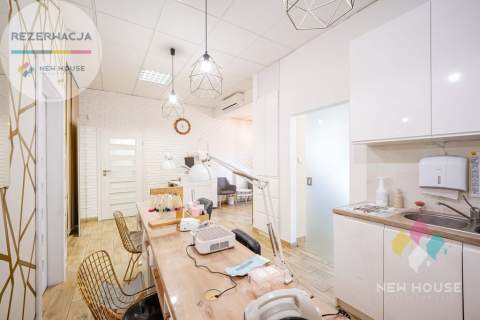 45m2, lokal z witryną, ul. Armii Krajowej