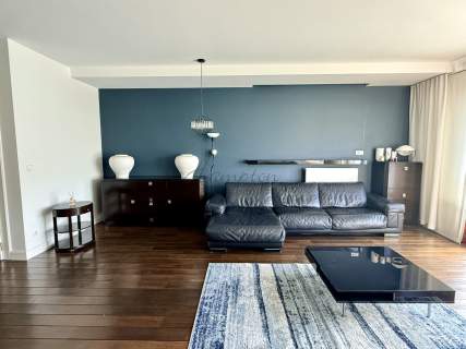 Apartament na Marinie w niskiej zabudowie
