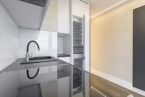 3 pokoje o pow. 48m2, balkon, po remoncie, umeblowane, Widok