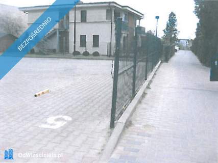 Syndyk sprzeda udział w działce plac utwardzony, parkingi, c