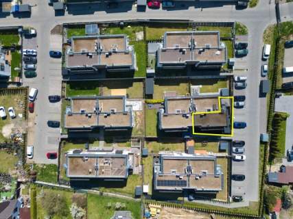 Apartament z ogródkiem i tarasem na dachu Węgrzce