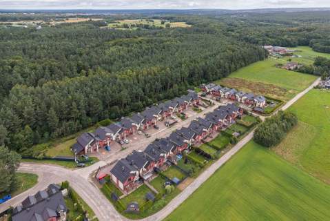 Dom szereg narożny z działką 500 m2 w Luzinie 