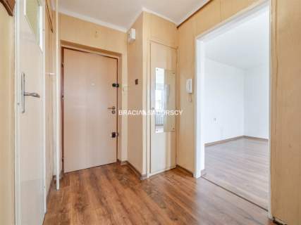 2-pokoje os. Na Stoku - jasna kuchnia, balkon