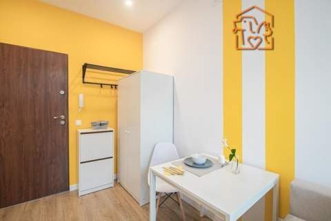 Słoneczna kawalerka, pet-friendly - Katowicka 78