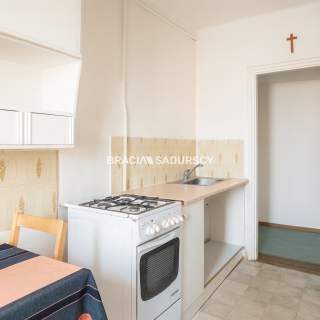 Dwupokojowe jasne mieszkanie w centrum.