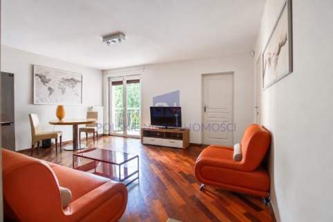 Krzyki 2 pokoje Balkon Miejsce postojowe.