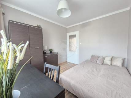 OSOBNE POKOJE, BALKON, UMEBLOWANE,