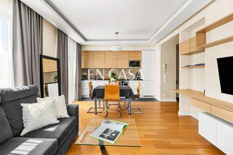 Komfortowy apartament tuż przy parku Wola