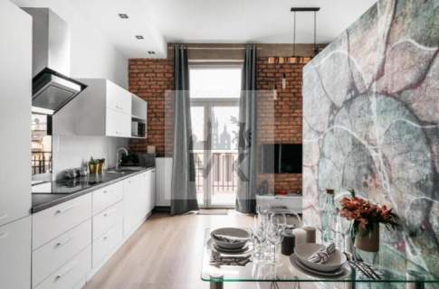 Luksusowy apartament w kamienicy po generalnym remoncie