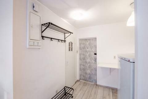 Kawalerka z balkonem - 11 listopada 9, obok parku