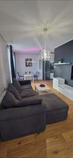Słoneczny apartament Gdańsk klima deski dębowe