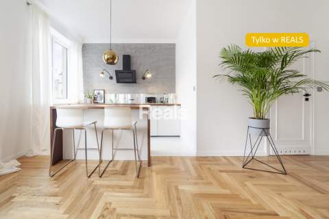 Apartament przy pl. Zbawiciela-SUPER 