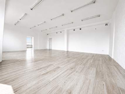 Lokal biurowy/usługowy 59 m , 4 piętro z windą