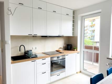 01.10 Pets Światłowód M Post Balkon ENG