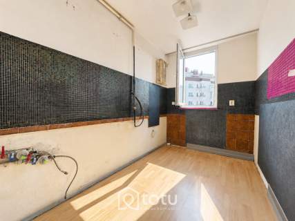 200m Metro Kondratowicza-Grunt uregulowany-Balkon