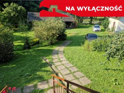 Dom w uroczym zakątku, pośród lasów i górek