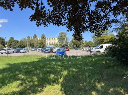 Zielona okolica, parkingi, winda, 3 pokoje Toruń