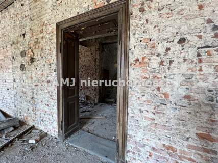 Przedwojenny dom typu willa w Kątach Wrocławskich