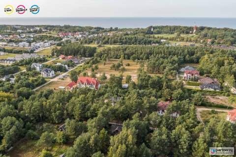 Dwa klimatyczne i urocze domy z bali świerkowej