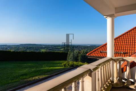Rezydencja oraz 17.000 m prywatnej przestrzeni