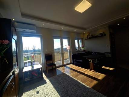 Jarosław, Dębowe Zacisze, apartament z 3 loggiami