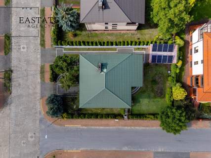Dom wolnostojący 200 m z fotowoltaiką i garażem