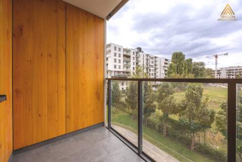 2 pokoje, parking, balkon, 10 min do centrum