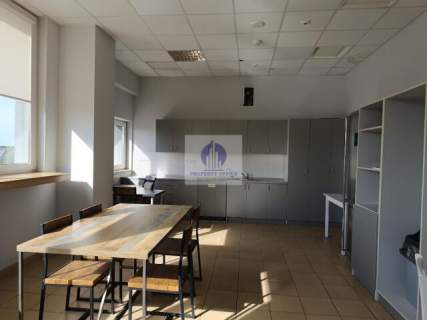Włochy lokal biurowy 25,30 m2 do wynajęcia